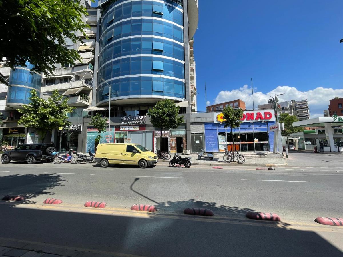 Mak Apartments Tirana Bagian luar foto